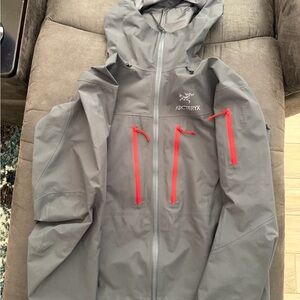 Arc'teryx Alpha SV